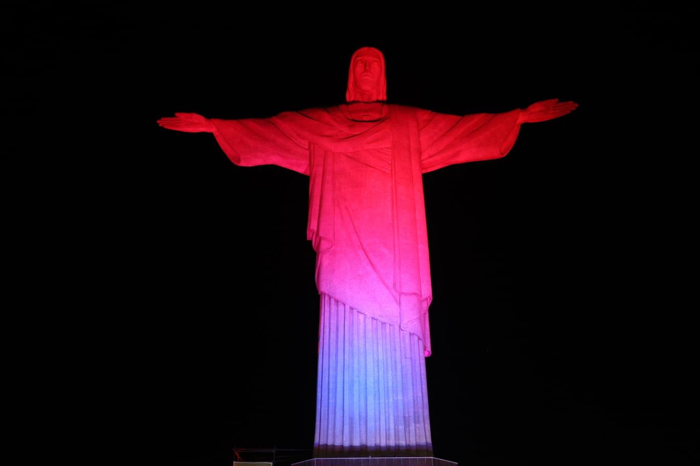 Sociedade Brasileira de Hipertensão ilumina o Cristo Redentor pela prevenção