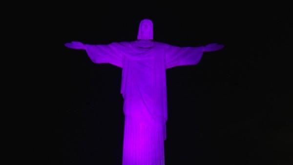 Campanha Verificado da ONU projeta combate à violência contra mulheres no Cristo Redentor