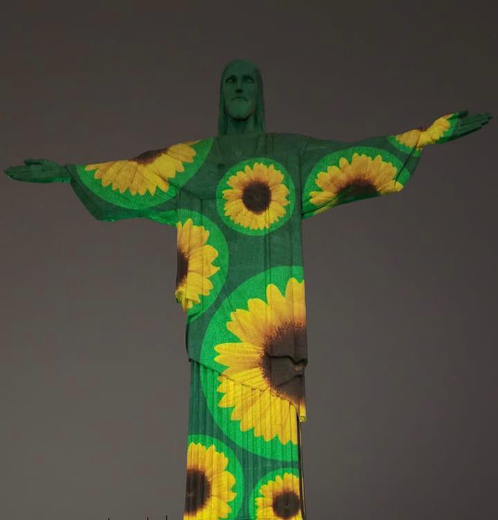 Cristo Redentor - Um Novo Marco de Inclusão com o Cordão de Girassol