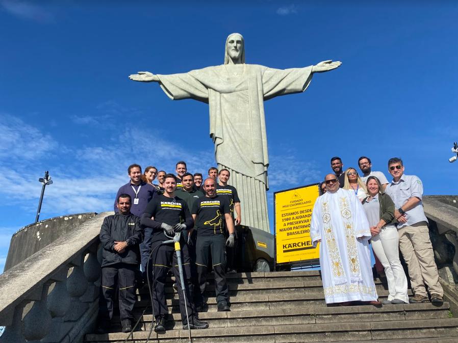 Limpeza do Cristo Redentor reforça propósito de atuação da Kärcher no Brasil