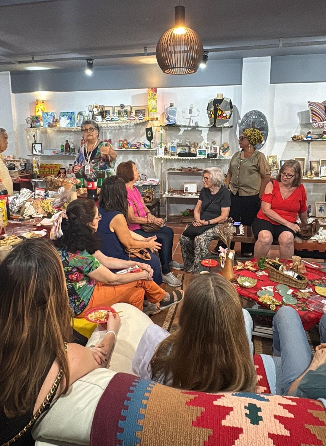 Loja O Sol Artesanato realiza Bazar de Natal em prol de ações sociais do Consórcio Cristo Sustentável