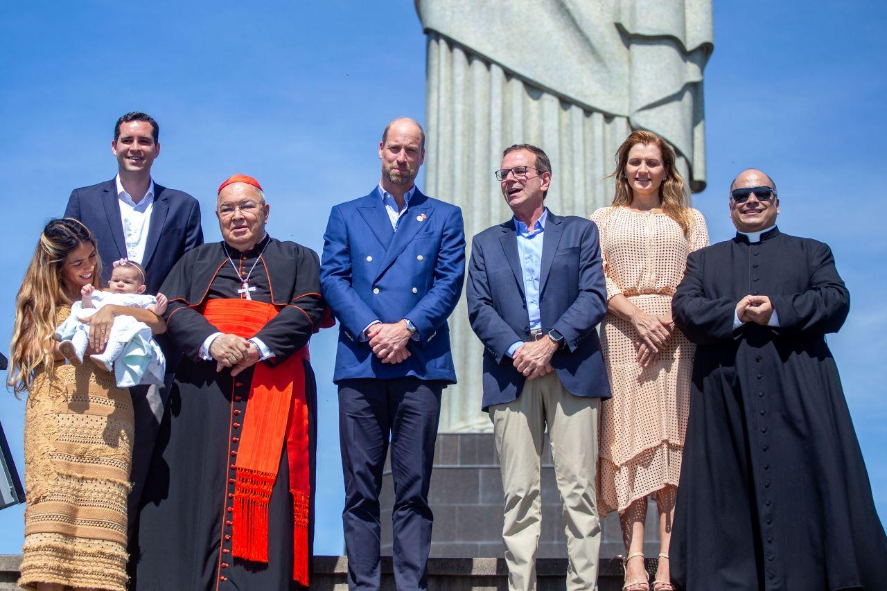 Príncipe William visita o Cristo Redentor com finalistas do Earthshot 2025