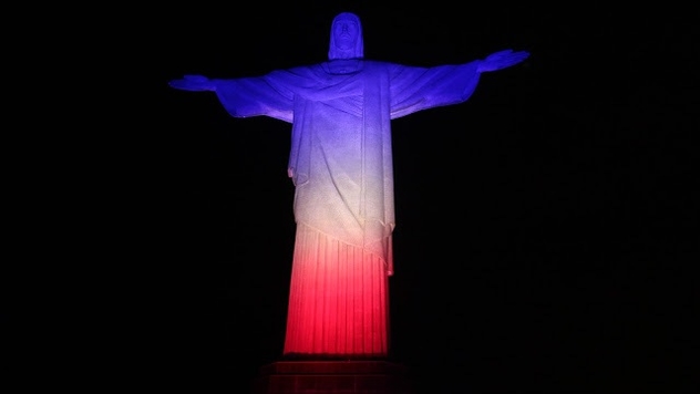 Cristo Redentor homenageia Independência dos EUA